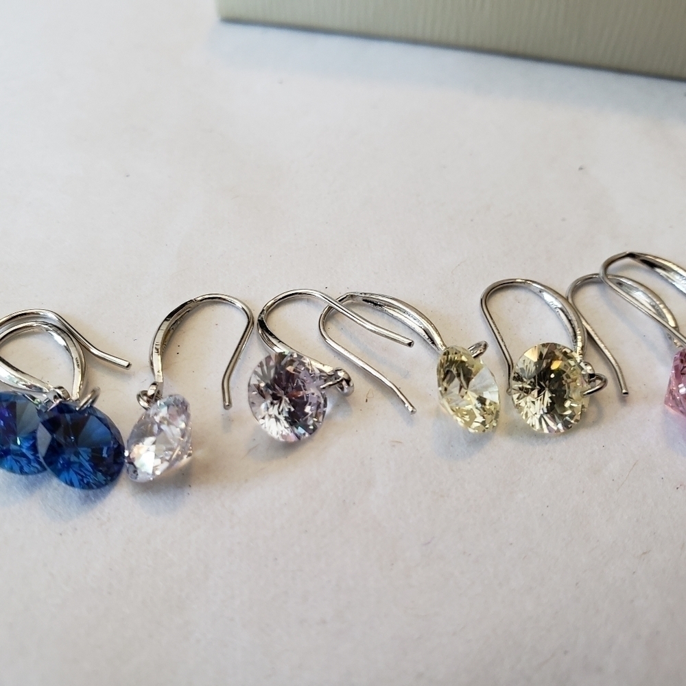 𝅺JTV set of 4 earrings